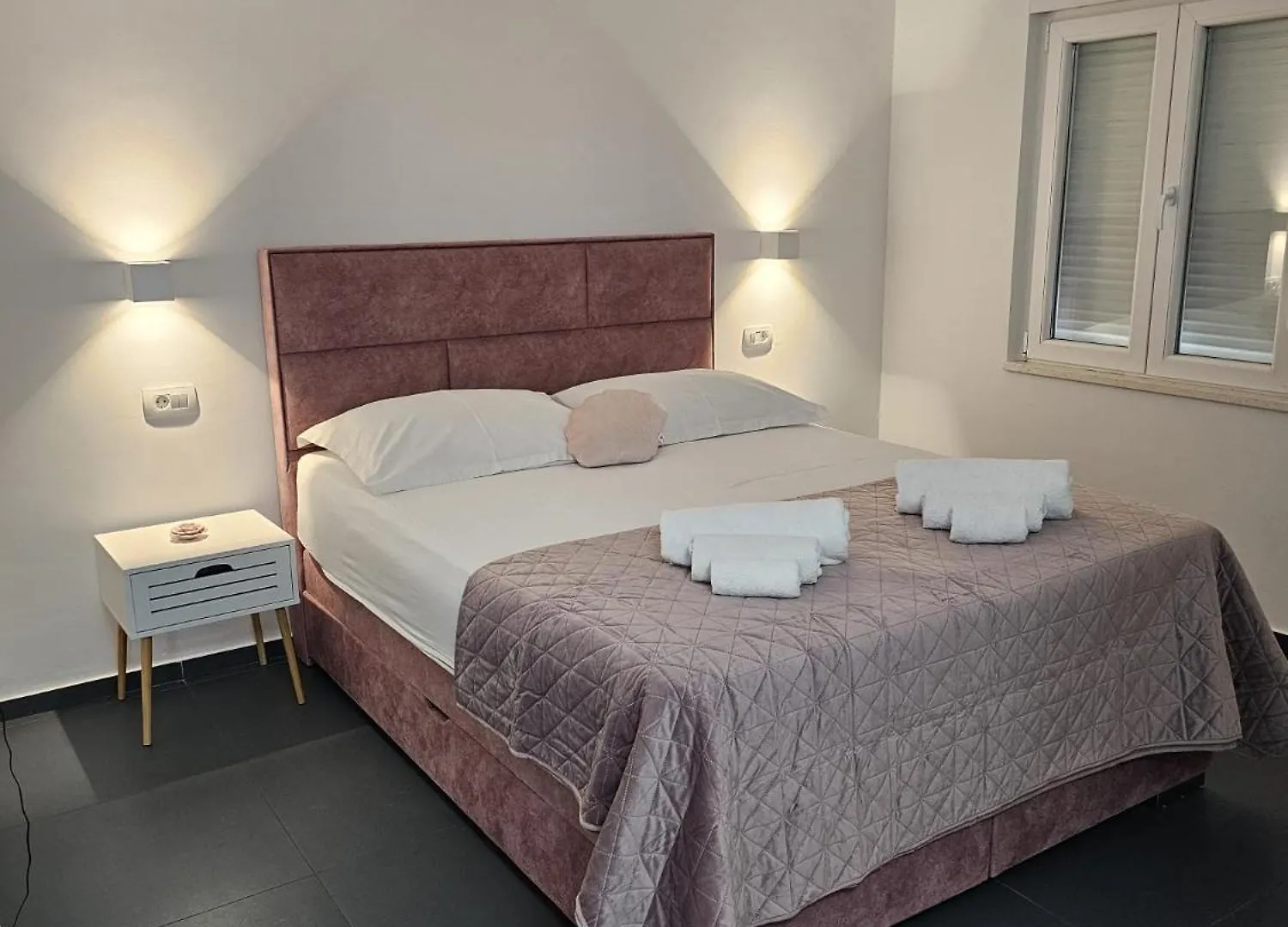 Aaa Luxury Suites Split