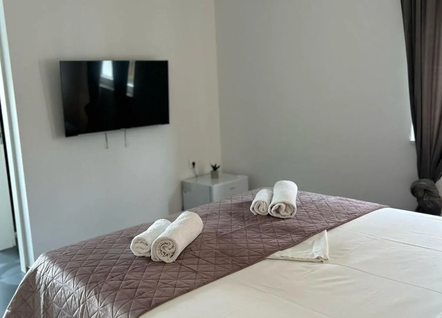 Aaa Luxury Suites Split Guest house