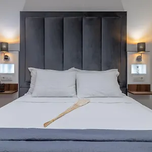  Pensión Antares Luxury 2